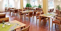 Das einladende und stilvolle Restaurant im Pflegeheim Schneeberg