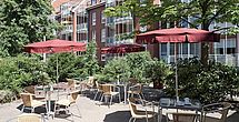 Die sonnige Terrasse des betreuten Wohnens Hamburg