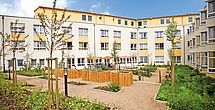 Das Pflegeheim Bruchkoebel in der Frontalansicht