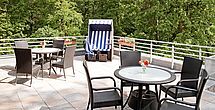 Sonne tanken auf der Dachterrasse im Pflegeheim Buchholz