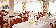 Das einladende und stilvolle Restaurant im Pflegeheim Stralendorf