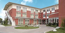 Das Pflegeheim Pilsting in der Frontalansicht