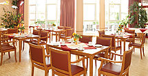 Das einladende und stilvolle Restaurant im Pflegeheim Schrobenhausen