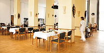 Das einladende und stilvolle Restaurant im Pflegeheim Lichtenberg
