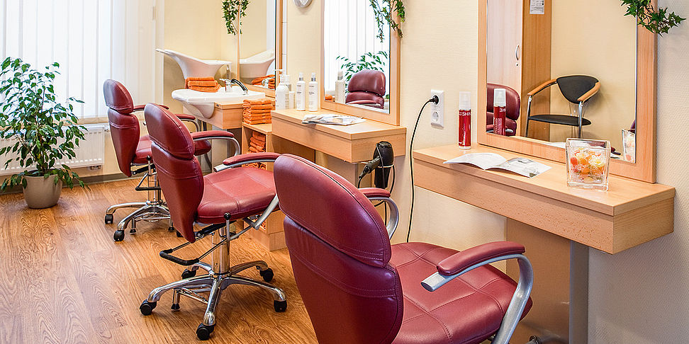 Das Pflegeheim Guetersloh verfuegt über einen eigenen Friseursalon
