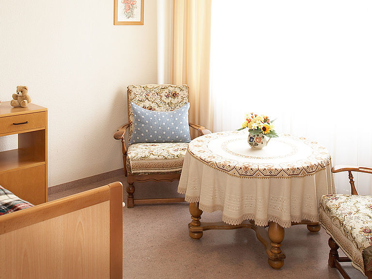 Pflegeheim Meerane - Ihr schönes Zimmer im neuen Zuhause